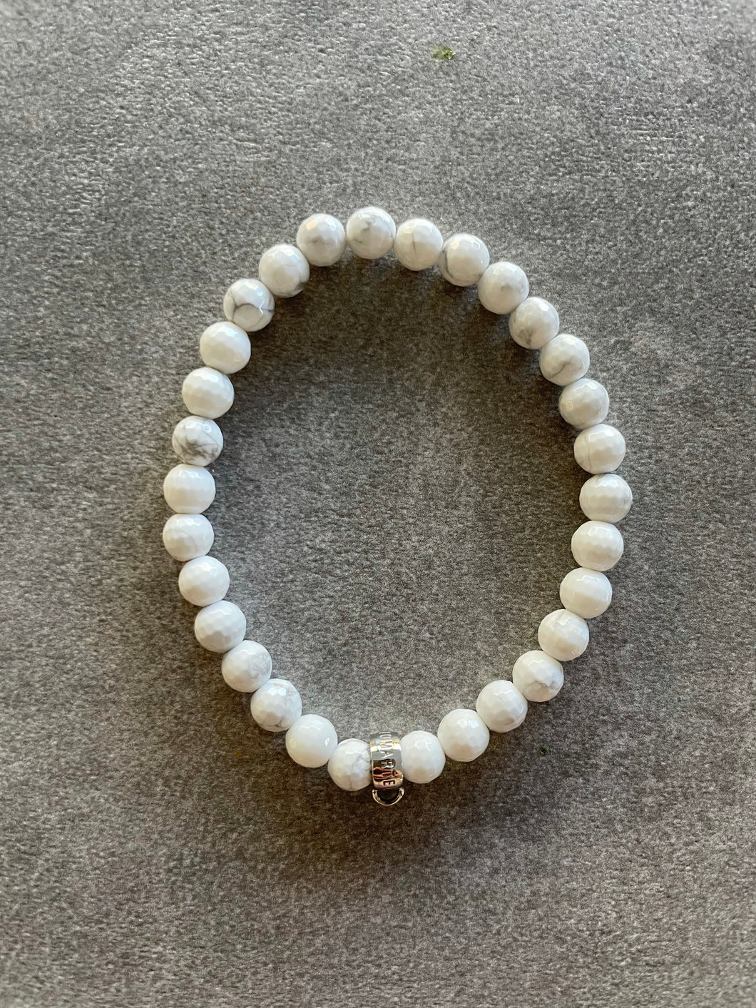 GM Armband Howlith facettiert