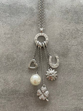 Lade das Bild in den Galerie-Viewer, GM Kette lang incl. Charms Lucky
